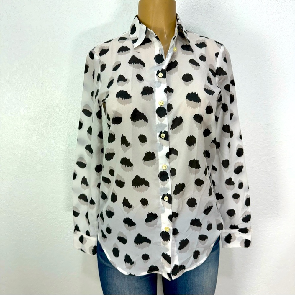 Banana Republic animal print long sleeve Dillon shirt women’s size XS